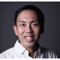 溝川 裕也