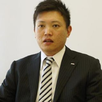 新井 悠介