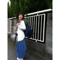 中西 由美子